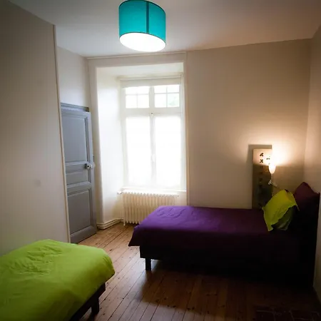 Les Chambres Du Mail بيت للعطل